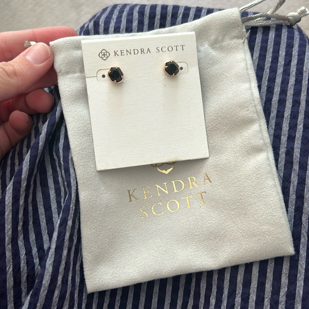 Kendra Scott Logan earrings